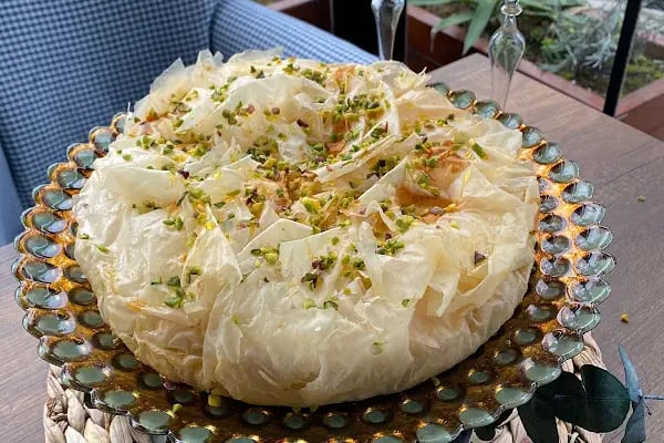 Baazi cafe - Resim 16