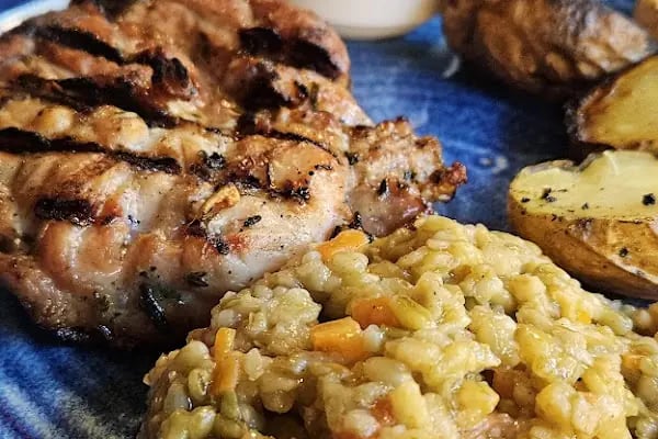 Dark Barrel Pub &amp; Bistro - Resim 17