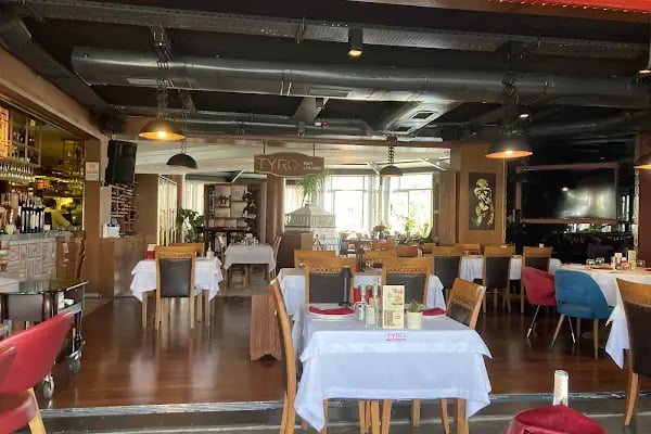 Dark Barrel Pub &amp; Bistro - Resim 4