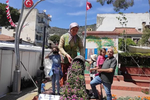 Bayındır Belediye Parkı - Resim 3