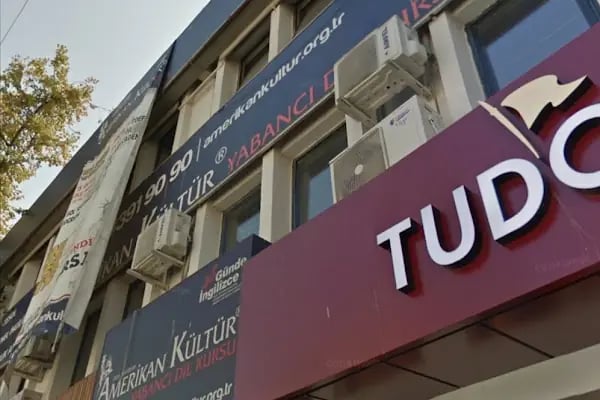 Üsküdar Amerikan Kültür Dil Okulu - Resim 10