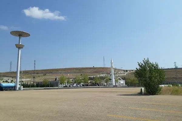 Ortaköy Mezarlığı - Resim 15