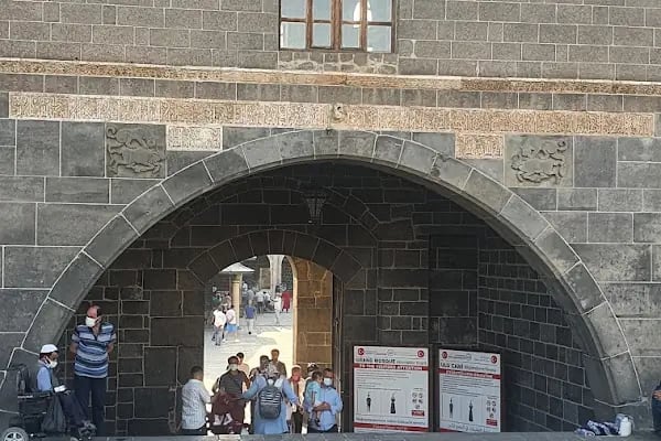 Sülüklü Han - Resim 12