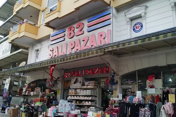 82 Sali Pazari - Resim 13
