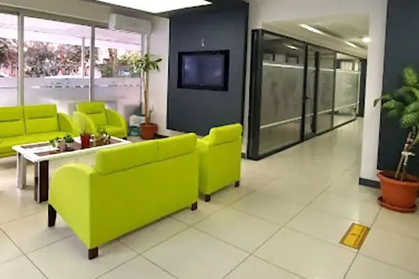 İzmir Dentalizm Ağız ve Diş Sağlığı Polikliniği, Diş Hekimliği - Resim 2