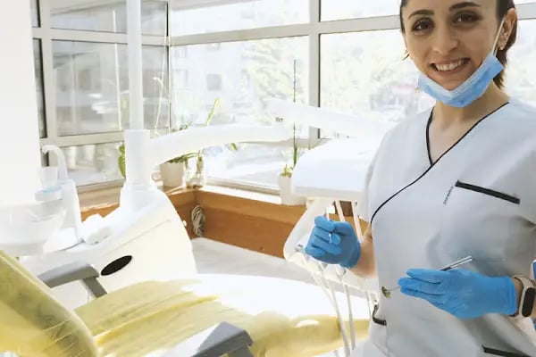 İzmir Dentalizm Ağız ve Diş Sağlığı Polikliniği, Diş Hekimliği - Resim 13