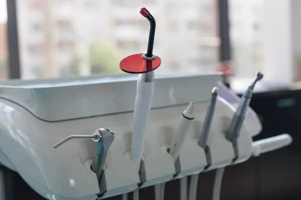 İzmir Dentalizm Ağız ve Diş Sağlığı Polikliniği, Diş Hekimliği - Resim 8