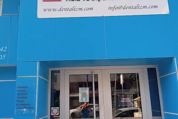 İzmir Dentalizm Ağız ve Diş Sağlığı Polikliniği, Diş Hekimliği - Resim 11