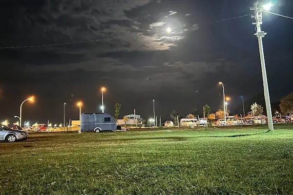 Karacabey Yeniköy Karavan ve Kamp Alanı - Resim 6