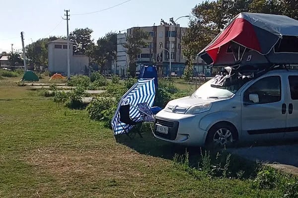 Karacabey Yeniköy Karavan ve Kamp Alanı - Resim 15