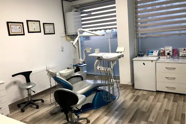 Özel Akyurt Ağız ve Diş Sağlığı Polikliniği - Resim 17