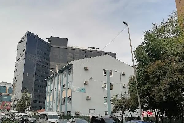 EMİNE SEVİYE DİVRİK İLKOKULU - Resim 2