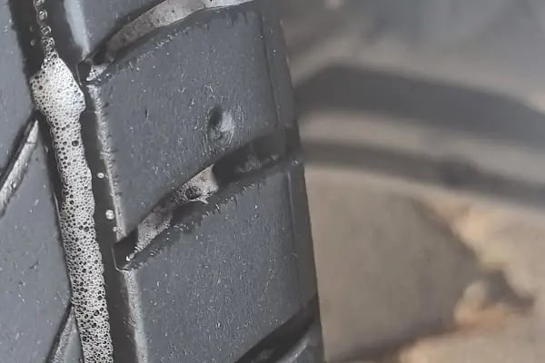 Oflinun Yeri Lastik Tamiri - Resim 2