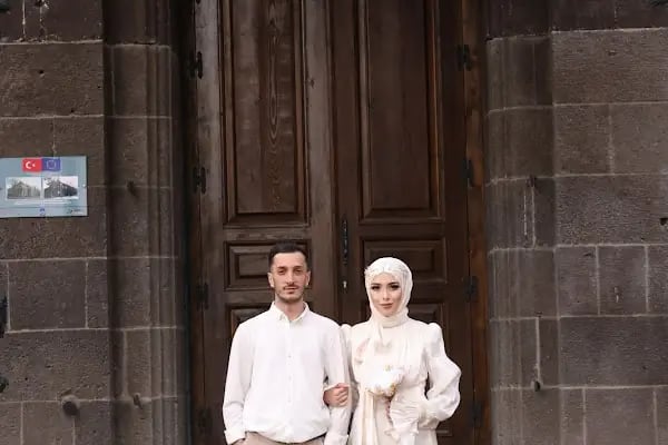 Salon Sakine Kuaför &amp;Güzellik Salonu - Resim 1
