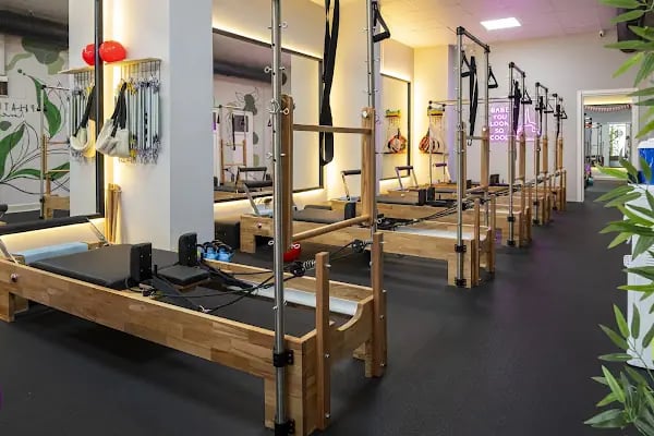 The Dream Pilates Kurtuluş / Göçmen Konutları - Resim 19
