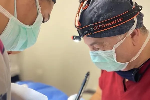 Op.Dr.Ünal Şahin - Plastik Cerrah | Burun Estetiği | Meme Estetiği | Liposuction | Dudak Dolgusu I Botoks - Resim 12