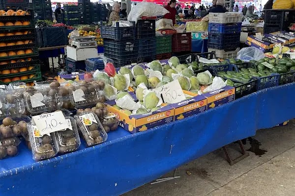 Döşemealtı Kapalı Pazar Yeri - Resim 18