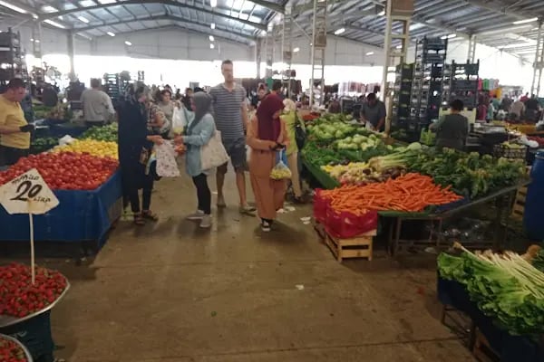 Döşemealtı Kapalı Pazar Yeri - Resim 14