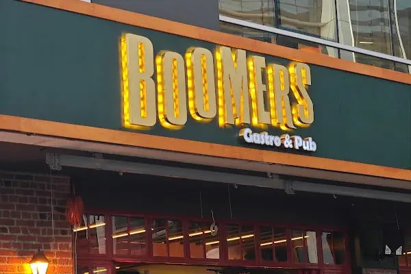 Boomers Gastro Pub - Resim 5