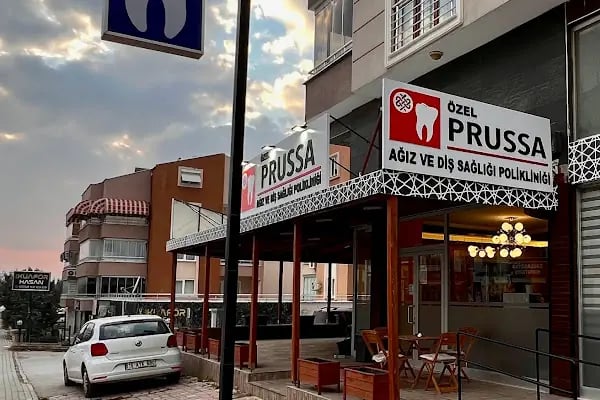 ÖZEL PRUSSA AĞIZ VE DİŞ SAĞLIĞI POLİKLİNİĞİ - DEMİRCİ - Resim 8