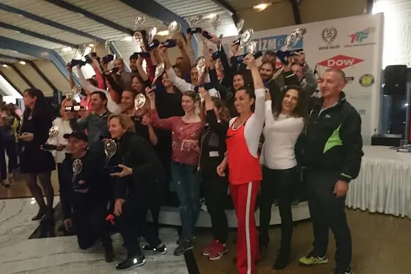 Büyük Kulüp Tenis Kortları - Resim 17
