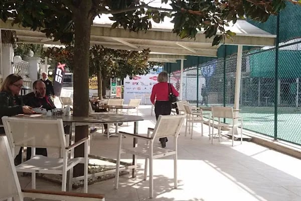 Büyük Kulüp Tenis Kortları - Resim 7