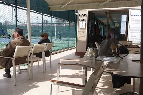 Büyük Kulüp Tenis Kortları - Resim 3