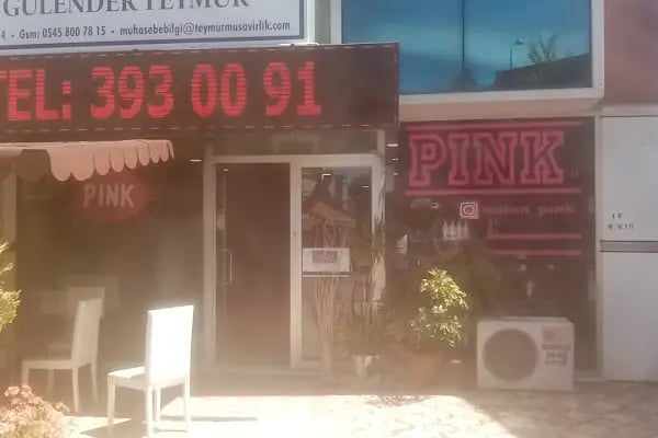 Salon PİNK - BAYAN KUAFÖRÜ ( SAÇ KAYNAK MERKEZİ ) - Resim 13