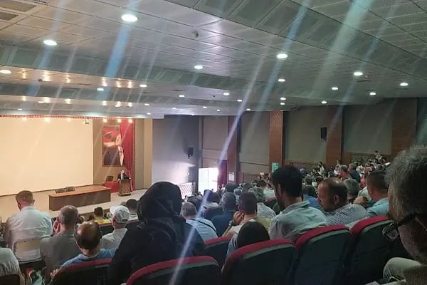 Meram Halk Eğitimi Merkezi Merkez Bina - Resim 6