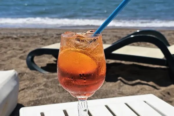 Larena Beach - Resim 16