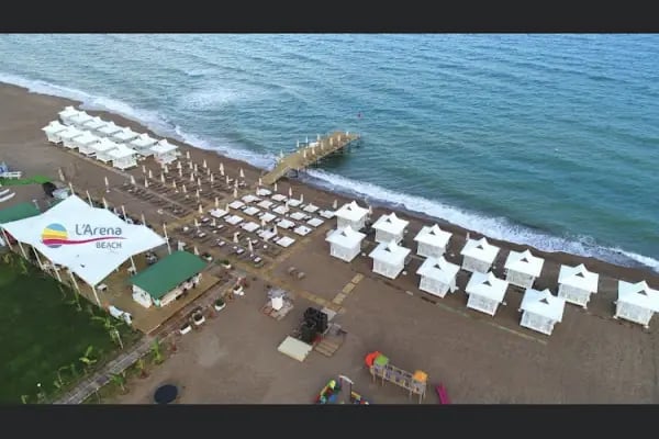 Larena Beach - Resim 2