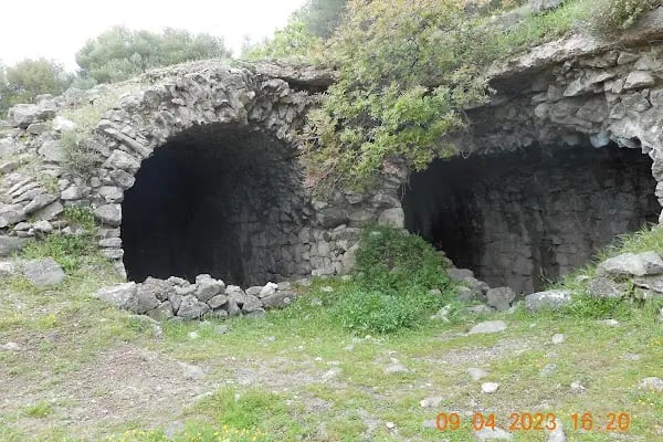 Aigai (Aiolis) Antik Kenti - Resim 13