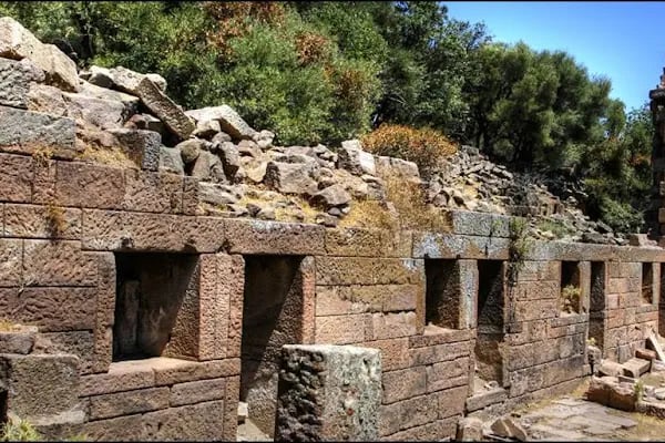 Aigai (Aiolis) Antik Kenti - Resim 2