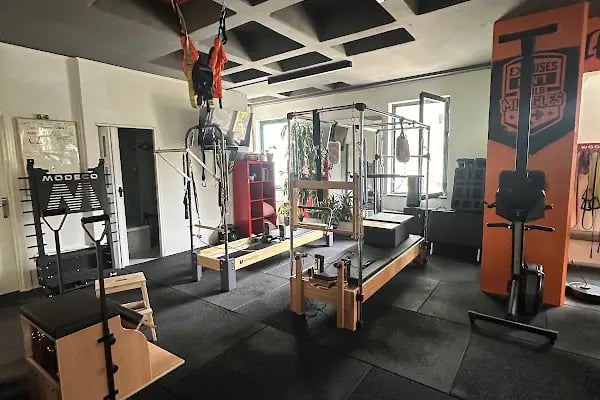 Peak Academy Pt Studio - Resim 13