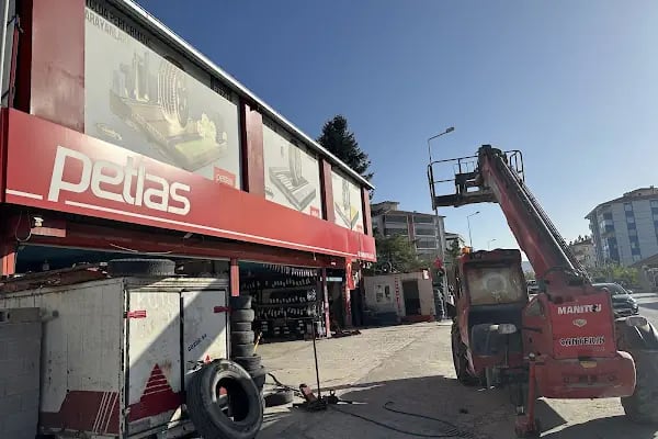 PETLAS-Buğrahan Oto Lastik - Resim 16