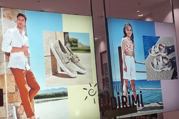 FLO İzmir Balçova Cadde Mağazası - Resim 16
