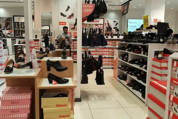 FLO İzmir Balçova Cadde Mağazası - Resim 10