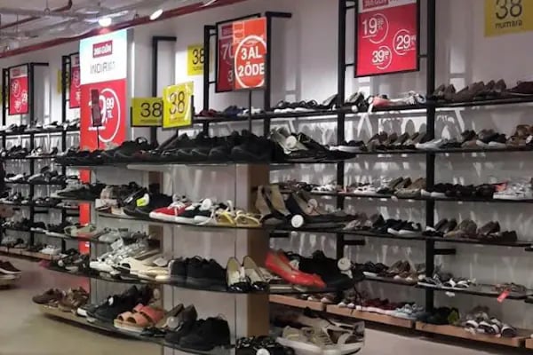 FLO İzmir Balçova Cadde Mağazası - Resim 5