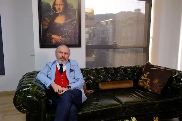 Doç. Dr. Fikret Eren Estetik, Plastik, Rekonstrüktif Cerrahi Kliniği Fikret Eren - Resim 2