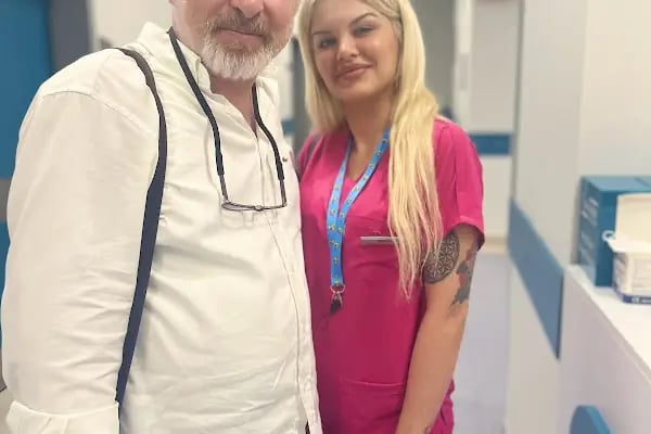 Doç. Dr. Fikret Eren Estetik, Plastik, Rekonstrüktif Cerrahi Kliniği Fikret Eren - Resim 5