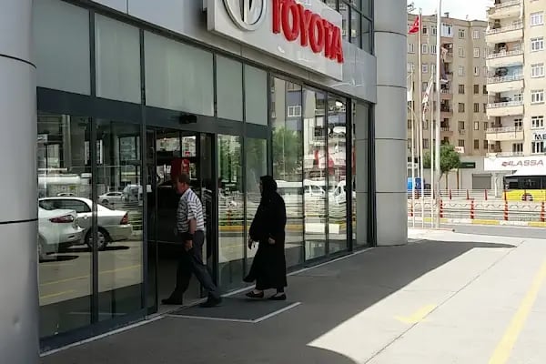 Toyota Plaza Kardelen - Resim 1