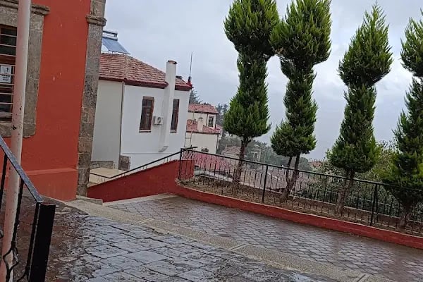Fevzi Paşa İlköğretim Okulu - Resim 3