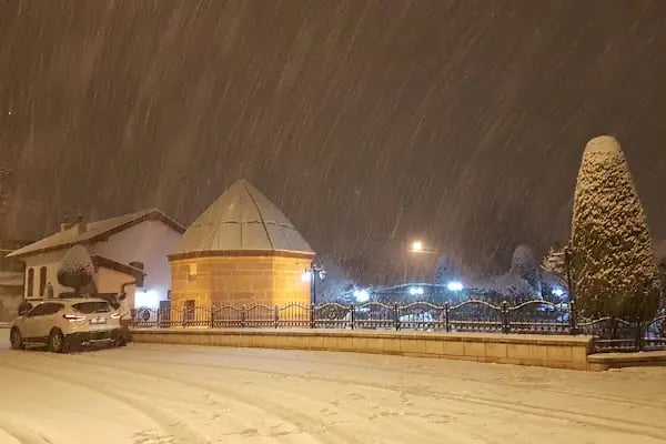 Ateşbazı Veli Türbesi - Resim 19