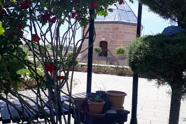 Ateşbazı Veli Türbesi - Resim 13