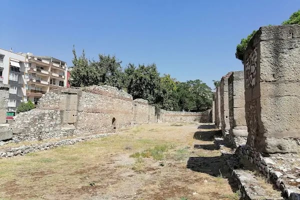 Thyateira Tepe Mezarları - Resim 2