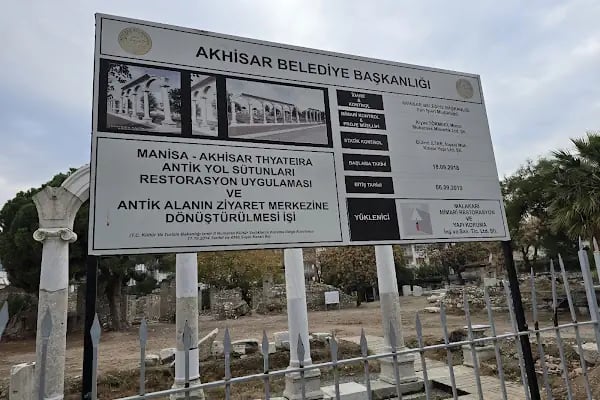 Thyateira Tepe Mezarları - Resim 9
