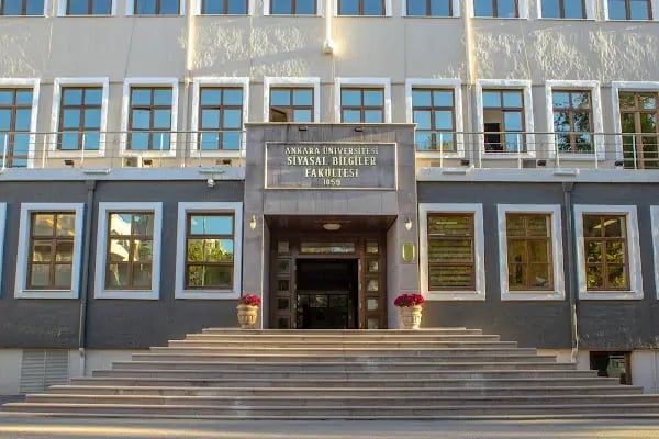 Ankara Üniversitesi Siyasal Bilgiler Fakültesi - Resim 2