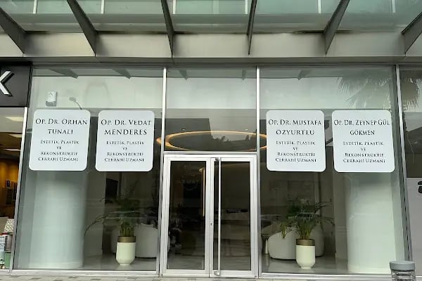 Estetik Cerrahi Uzmanı Op. Dr. Zeynep Gül Gökmen - Resim 3
