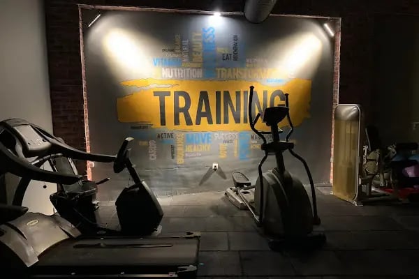 R GYM Fitness Salonu - Reaksiyon Fitness Akademi İnegöl Spor Salonu - Resim 7