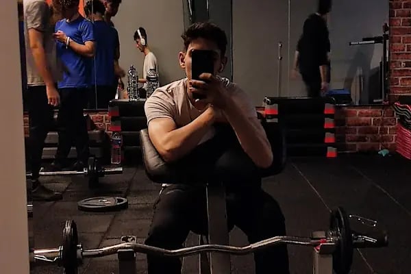 R GYM Fitness Salonu - Reaksiyon Fitness Akademi İnegöl Spor Salonu - Resim 13